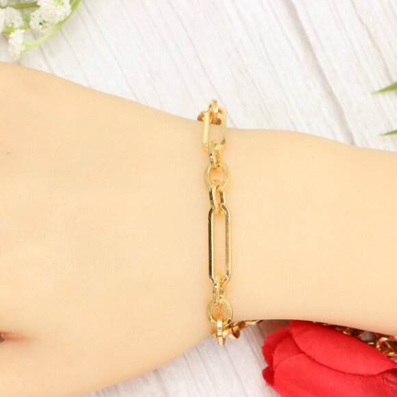 "Trendy Handmade Bracelet – A Thoughtful Gift for Girls & Women | UNVRC1497 - Picture 4 of 10